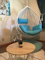 Breakfast at Tiffany's B&B