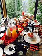 Breakfast at Tiffany's B&B