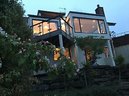 Breakfast at Tiffany's B&B