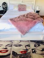 Breakfast at Tiffany's B&B