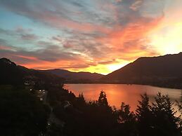 Breakfast at Tiffany's B&B