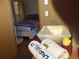 Breakfast at Tiffany's B&B