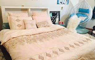 Breakfast at Tiffany's B&B