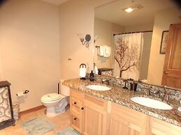 Dakota Lodge 2 Bed 2 Bath