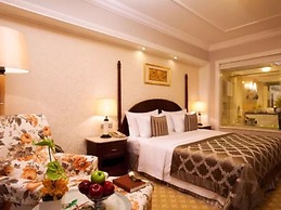 Kunming Green Lake Hotel