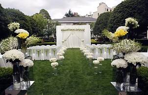 Kunming Green Lake Hotel