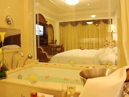 Kunming Green Lake Hotel