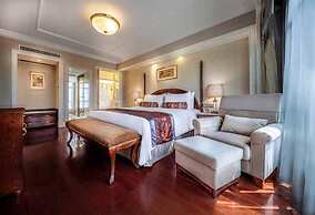 Kunming Green Lake Hotel