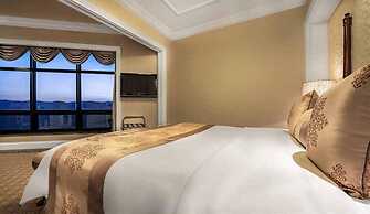 Kunming Green Lake Hotel