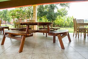 Kabalega Resort