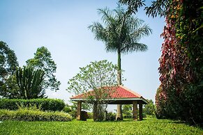 Kabalega Resort