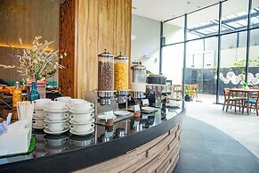 Hotel AYOLA Lippo Cikarang