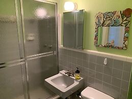 Beachside Charmer 2107