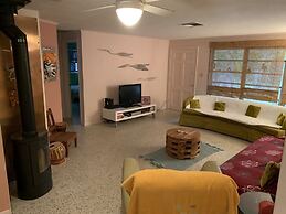 Beachside Charmer 2107