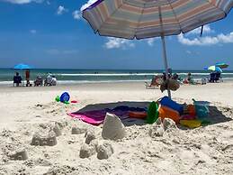 Beachside Charmer 2107