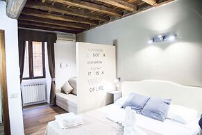 Do-Do Navona Suites