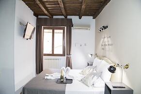 Do-Do Navona Suites