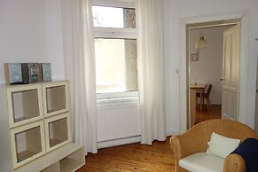 Tolstov-Hotels Media Harbour Apartment