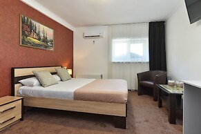 Venus Hotel