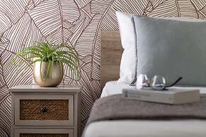 Infinite Blue Apartments