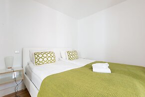 Almamater Lisbon Apartments