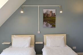 Hookless Holiday Homes