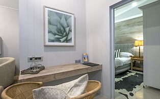 Driftwood - Kenton on Sea