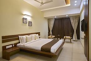 Hotel 3 Leaves Kolhapur