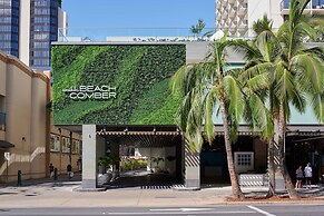 OUTRIGGER Waikiki Beachcomber Hotel