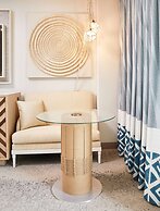 OUTRIGGER Waikiki Beachcomber Hotel