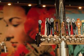 OUTRIGGER Waikiki Beachcomber Hotel