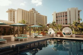 OUTRIGGER Waikiki Beachcomber Hotel