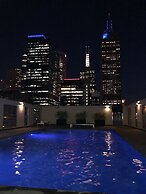 King Deluxe Apartments