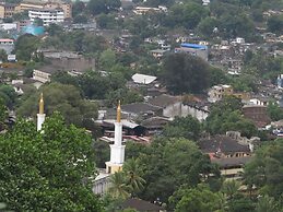 Kandy View Garden Hotel