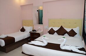Hotel Sai Leela Grand