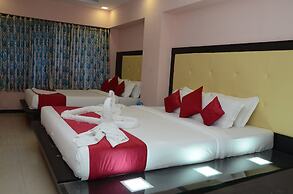 Hotel Sai Leela Grand
