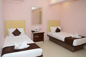 Hotel Sai Leela Grand