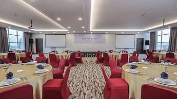 Golden Tulip Essential Makassar
