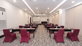 Golden Tulip Essential Makassar