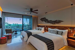 Solaz, A Luxury Collection Resort, Los Cabos a Marriott Hotel