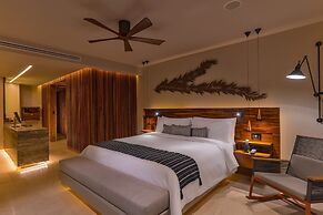 Solaz, A Luxury Collection Resort, Los Cabos a Marriott Hotel