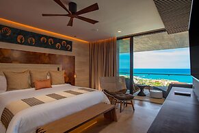 Solaz, A Luxury Collection Resort, Los Cabos a Marriott Hotel
