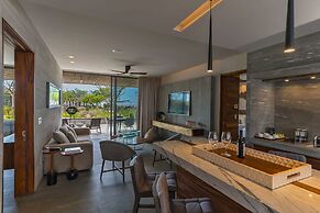 Solaz, A Luxury Collection Resort, Los Cabos a Marriott Hotel
