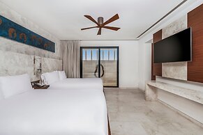 Solaz, A Luxury Collection Resort, Los Cabos a Marriott Hotel