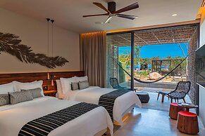 Solaz, A Luxury Collection Resort, Los Cabos a Marriott Hotel