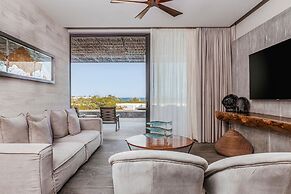 Solaz, A Luxury Collection Resort, Los Cabos a Marriott Hotel