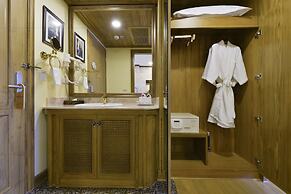 Peak Nimman Prestige Hotel