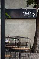 WesTory - Hostel