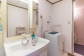 Universal Bay Condominium