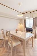 Universal Bay Condominium